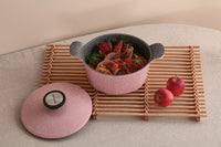 Batterie de cuisine en granit beige résistante et élégante – Neoflam Maroc

Set de casseroles en granit rose avec revêtement antiadhésif – Livraison rapide au Maroc

Ustensiles de cuisine durables en granit – Couleur rose pastel et beige
Revêtement en granit résistant aux rayures

Couleurs élégantes : beige doux & rose pastel

Poignées ergonomiques résistantes à la chaleur

Compatible tous feux (gaz, électrique, induction)


✅ Design moderne
✅ Cuisson saine avec peu d'huile
✅ Nettoyage rapide et sans effort